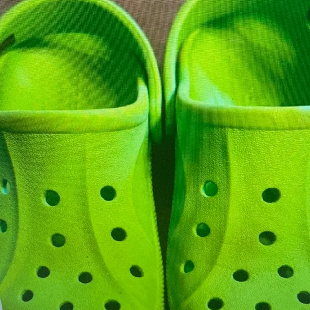 Crocs Kids Neon Lime Green Classic Clog